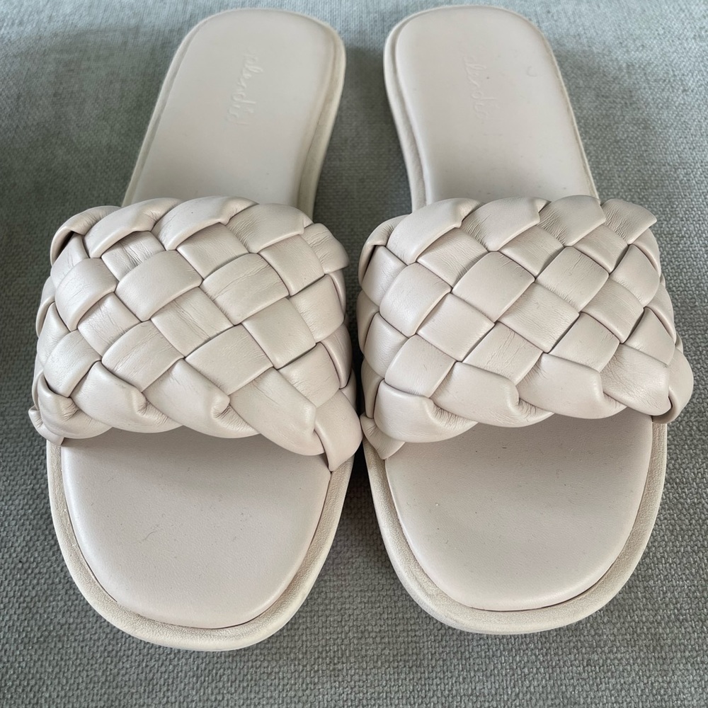 SPLENDID PAIGE BRAIDED STRAP FLAT SANDALS- 10